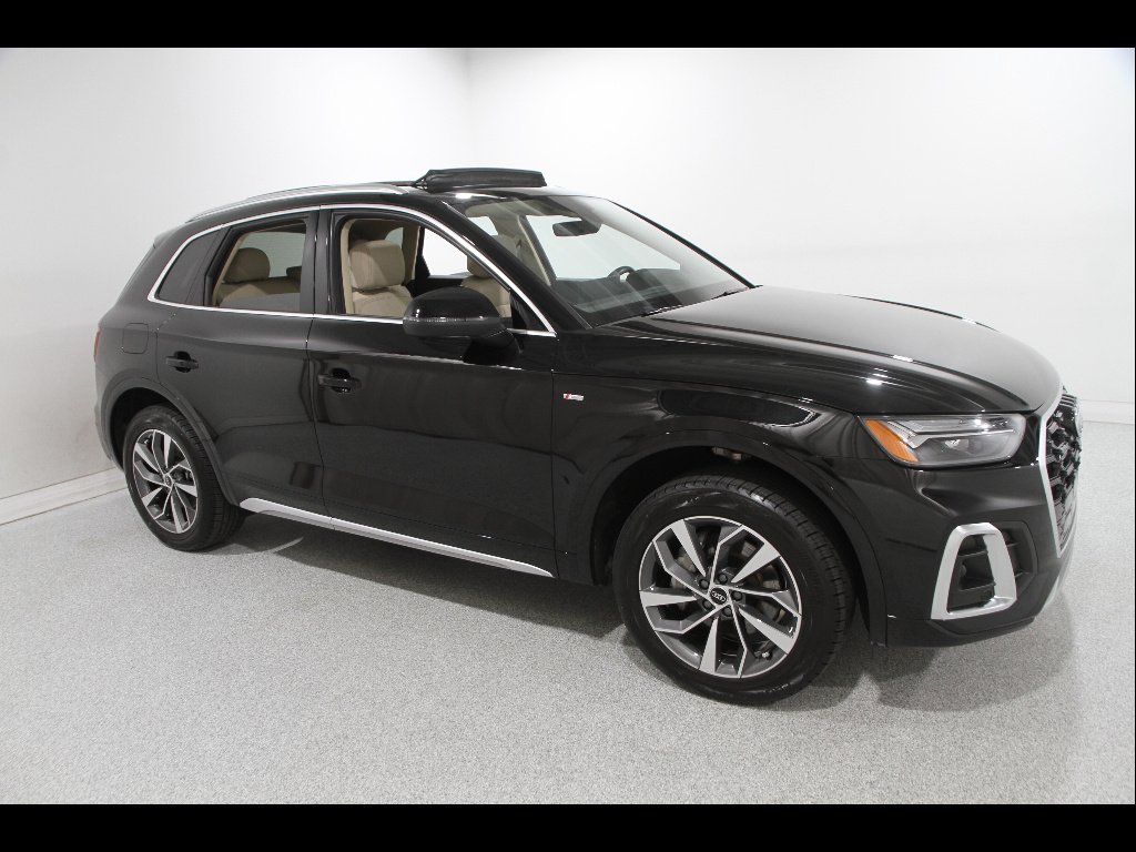 2023 Audi Q5 45 Premium Plus's photo