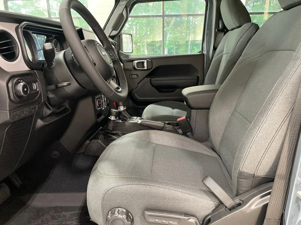 2025 Jeep Wrangler 4-Door Sport S - Photo 32