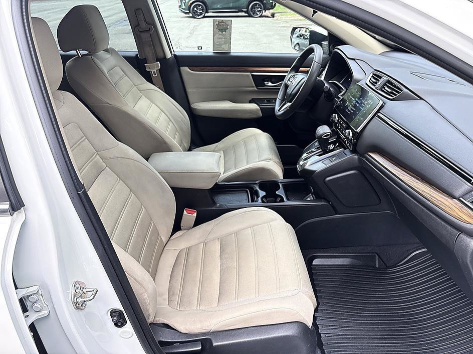 Used 2017 Diamond White Pearl Honda EX image 20