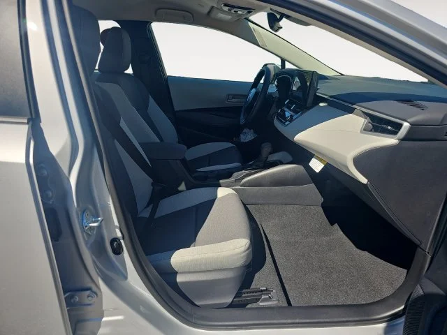 New 2027 Classic Silver Metallic Toyota LE image 13
