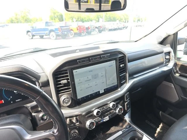 Used 2021 White Metallic Ford Lariat image 11