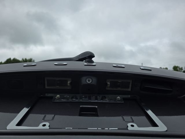 Used 2018 Gray Dodge SE image 15