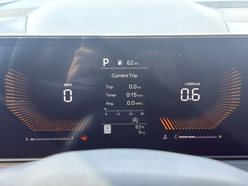 New 2026 Glacial White Pearl Kia LX image 37
