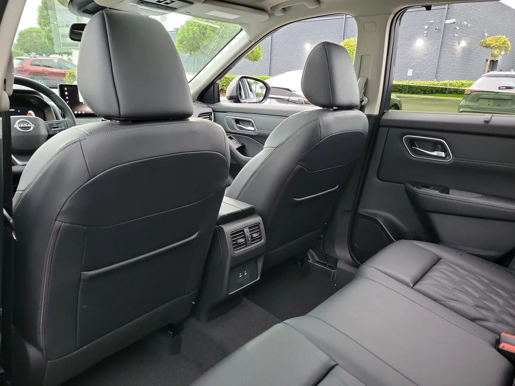 New 2026  Nissan Platinum image 11