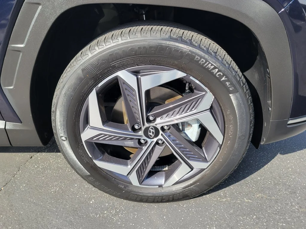 Used 2024 Blue Hyundai SEL Convenience image 32