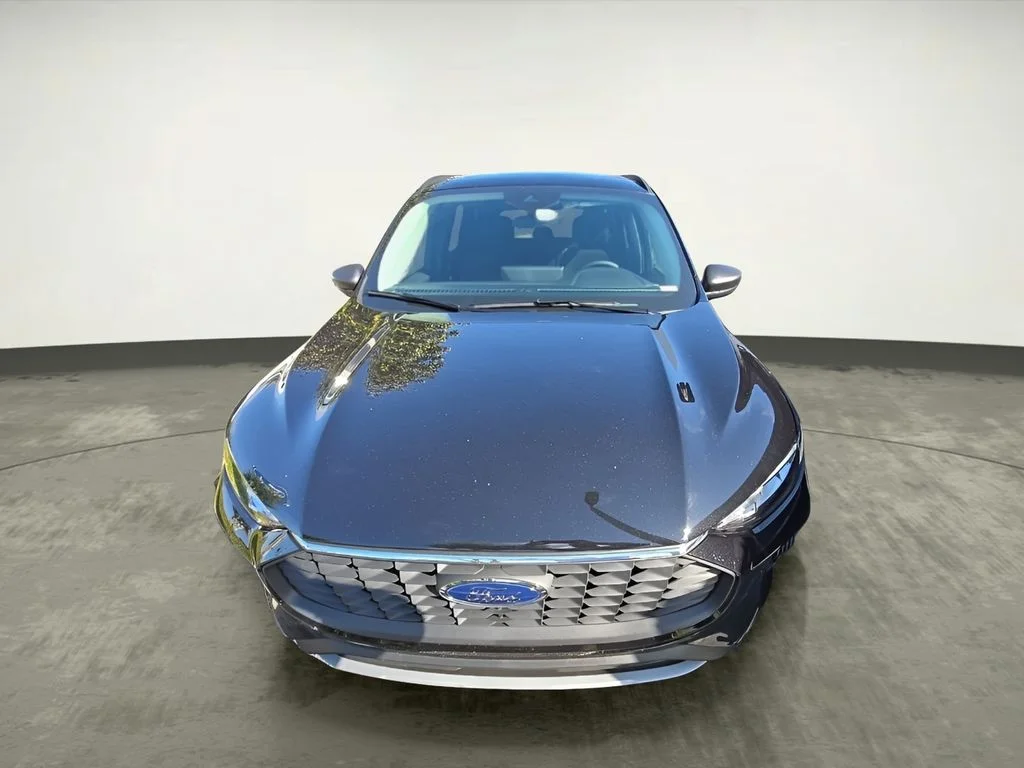 Used 2025 Black Ford Active image 13
