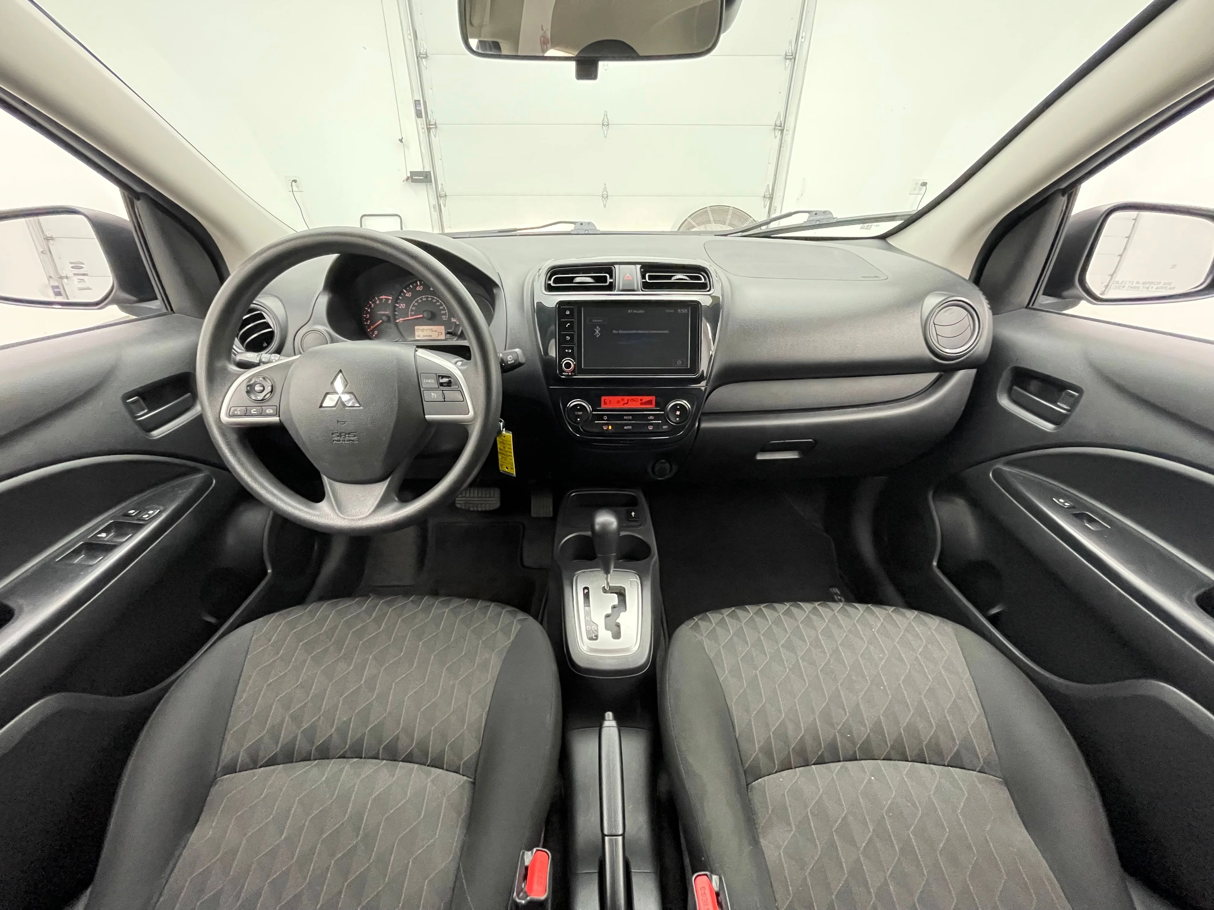 Used 2024 Silver Mitsubishi ES image 3