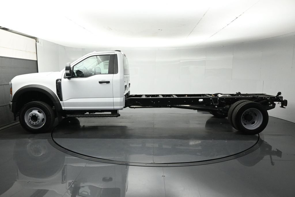 New 2026 Oxford White Ford XL image 6