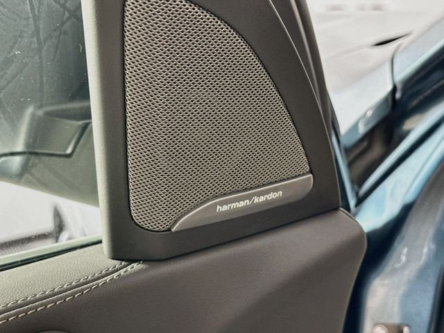 New 2027 Blue Ridge Mountain Metallic BMW xDrive40i image 19