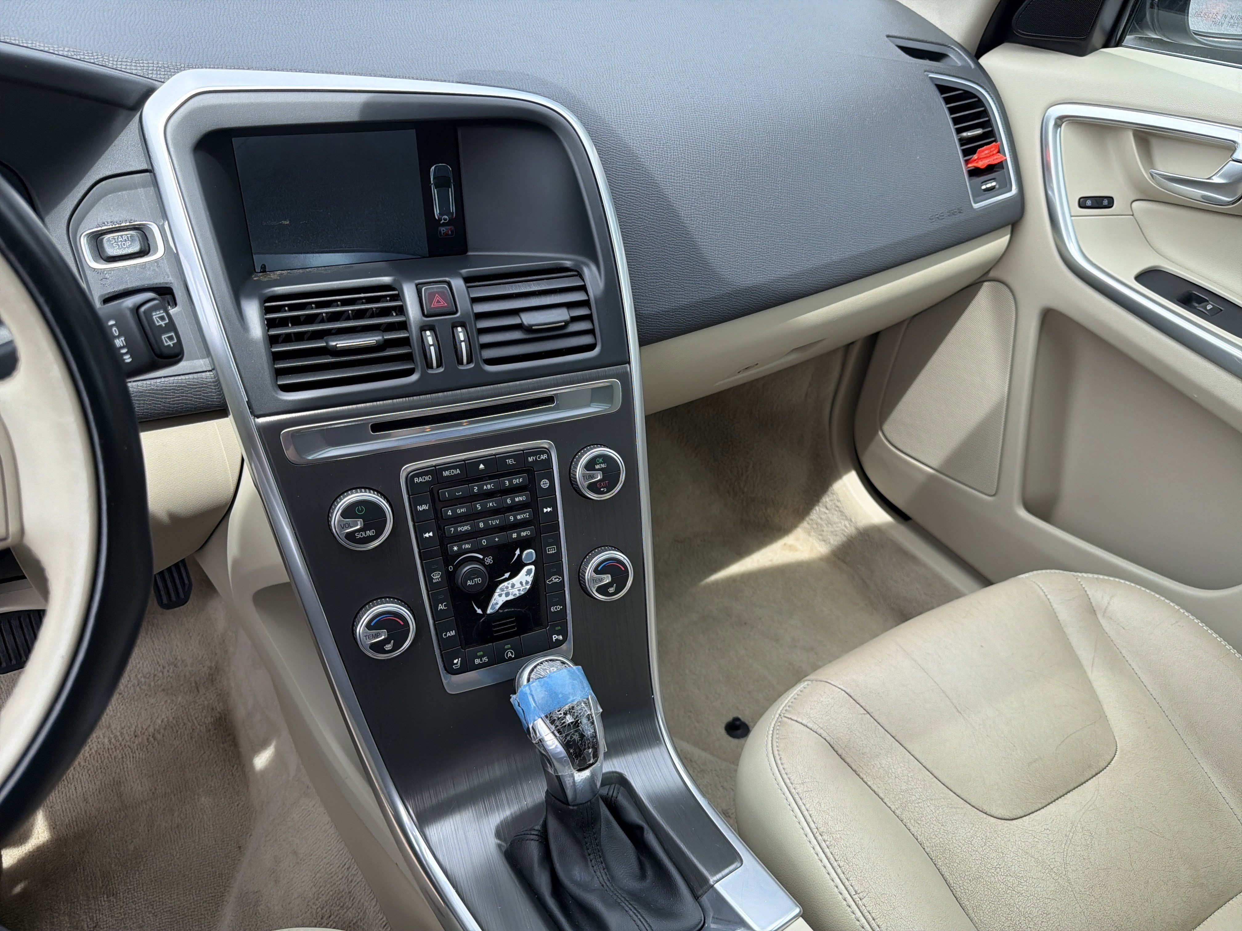 Used 2015 Seashell Metallic Volvo T5 Drive-E Premier image 32