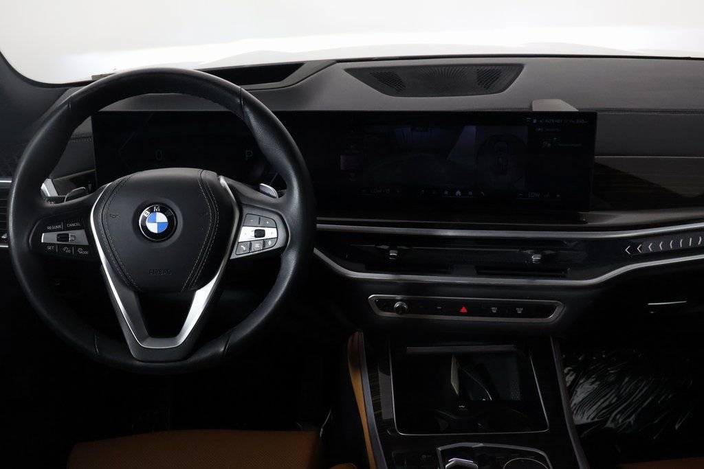 Used 2024 Skyscraper Grey Metallic BMW sDrive40i image 8