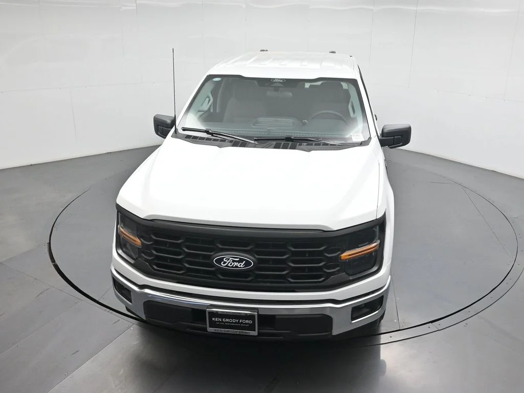 New 2026 Oxford White Ford XL image 31