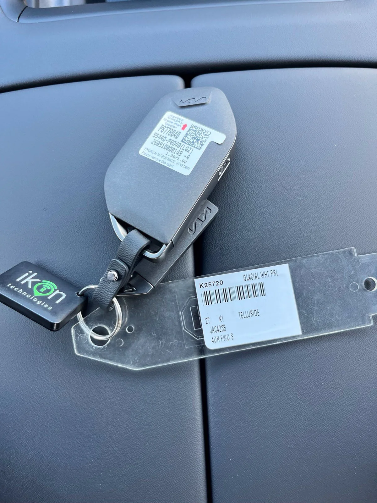 New 2027 White Kia S image 26