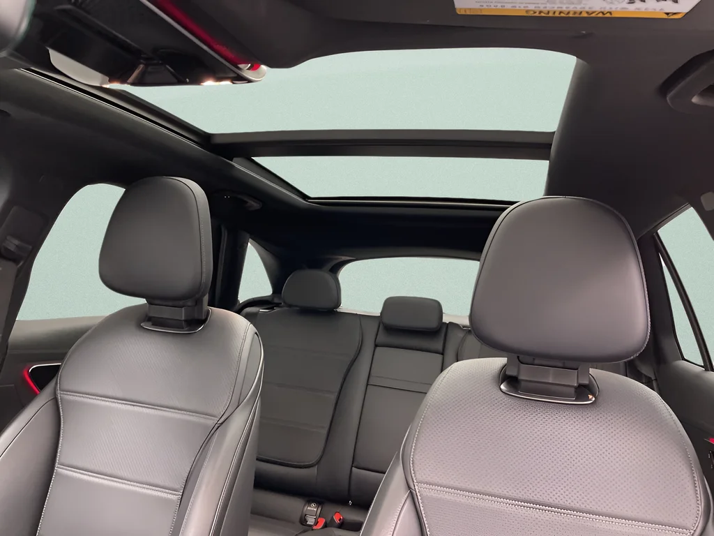2024 Mercedes-Benz GLC GLC 300 - Photo 9
