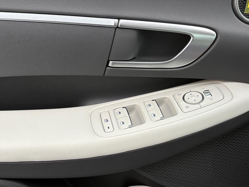 New 2026 Serenity White Pearl Hyundai SE image 26
