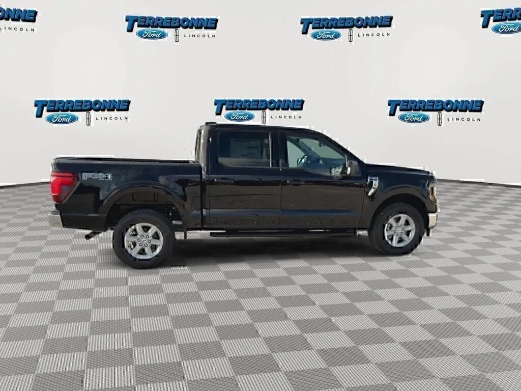New 2026 Agate Black Metallic Ford XLT image 9