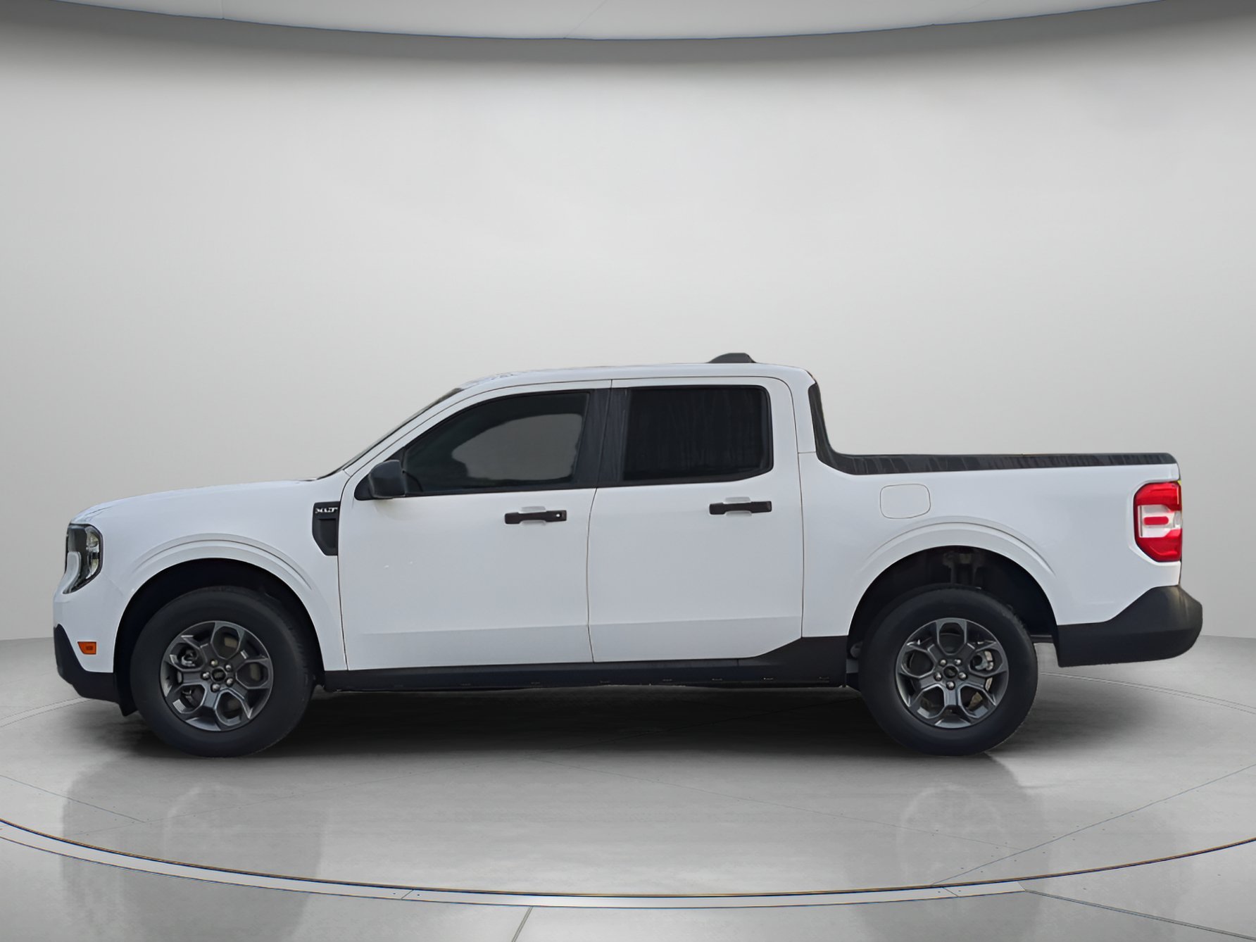 New 2026 Oxford White Ford XLT image 40