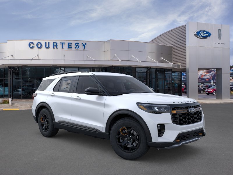 New 2026 Star White Metallic Tri-Coat Ford Tremor® image 7