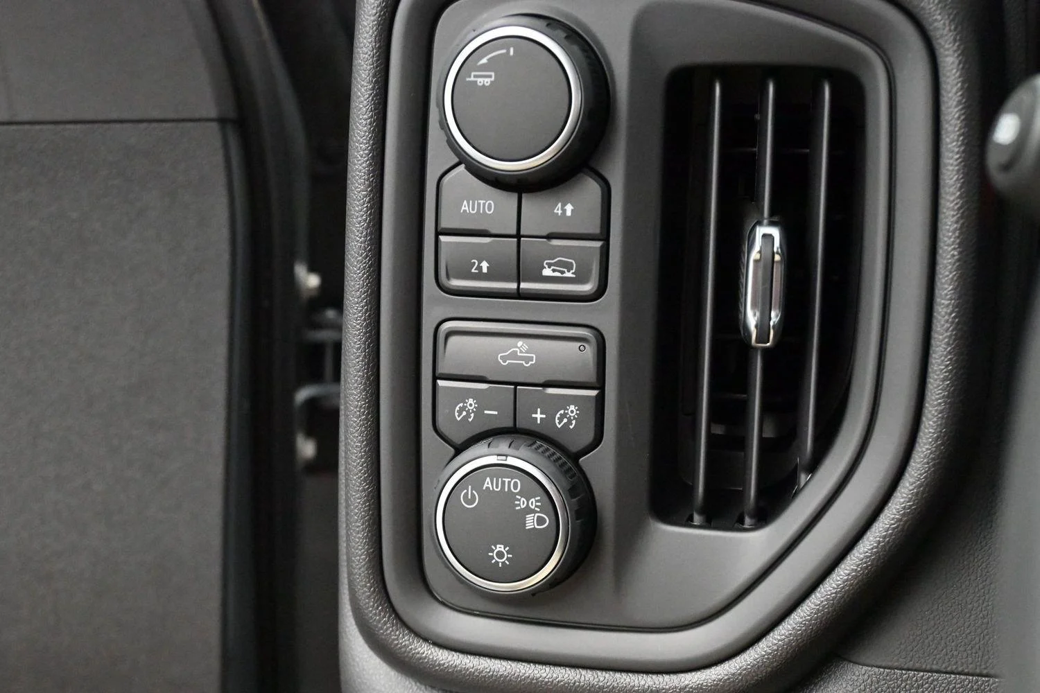 Used 2025 Sterling Gray Metallic Chevrolet Custom image 19