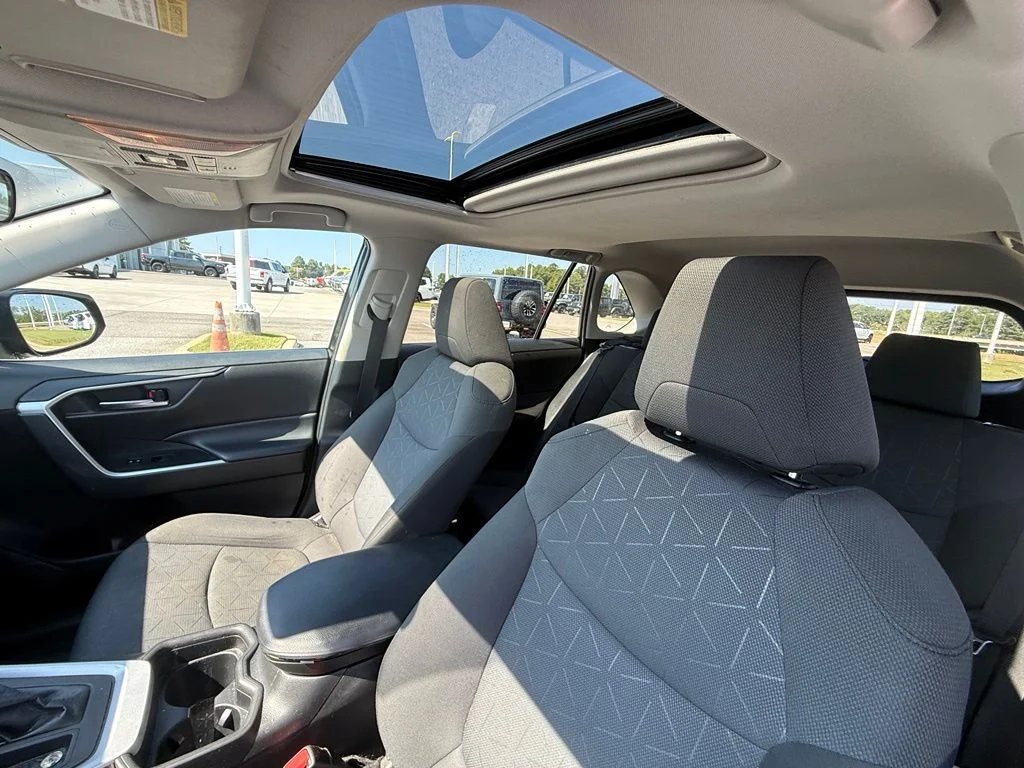 Used 2021 Black Toyota XLE image 19