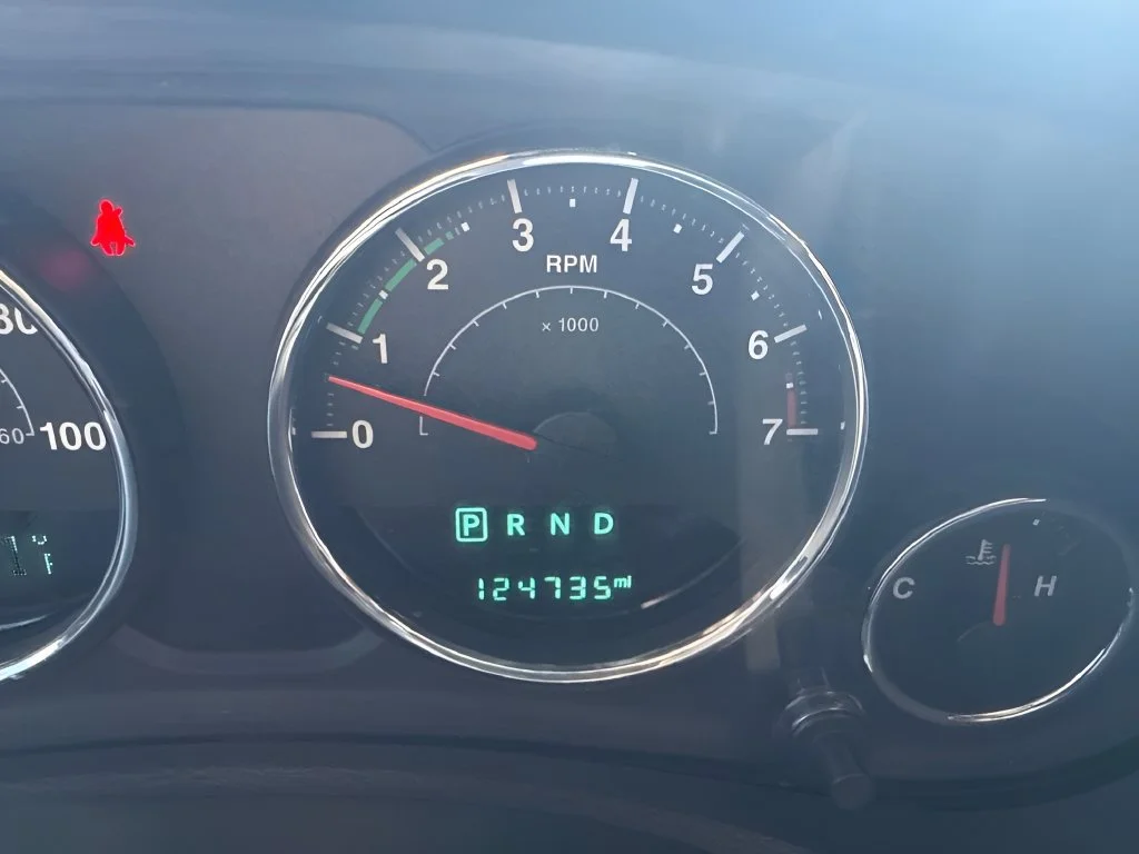 Used 2017  Jeep Sport image 20