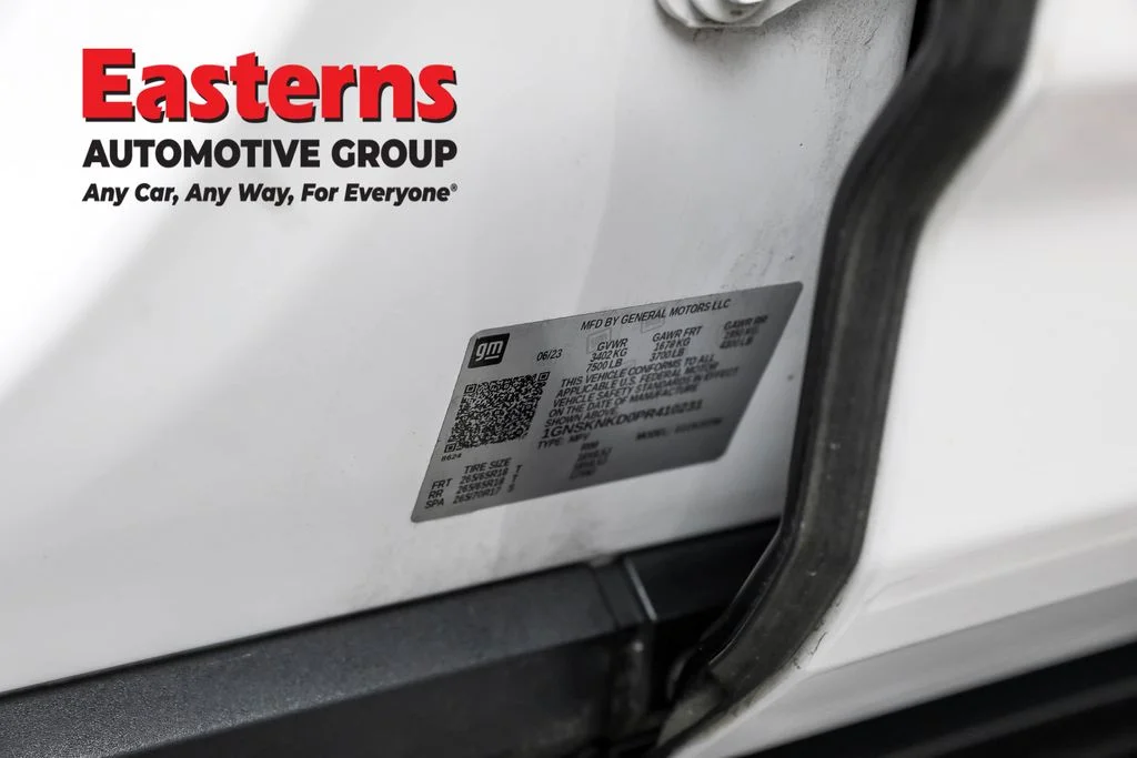 Used 2023 White Chevrolet LT image 37