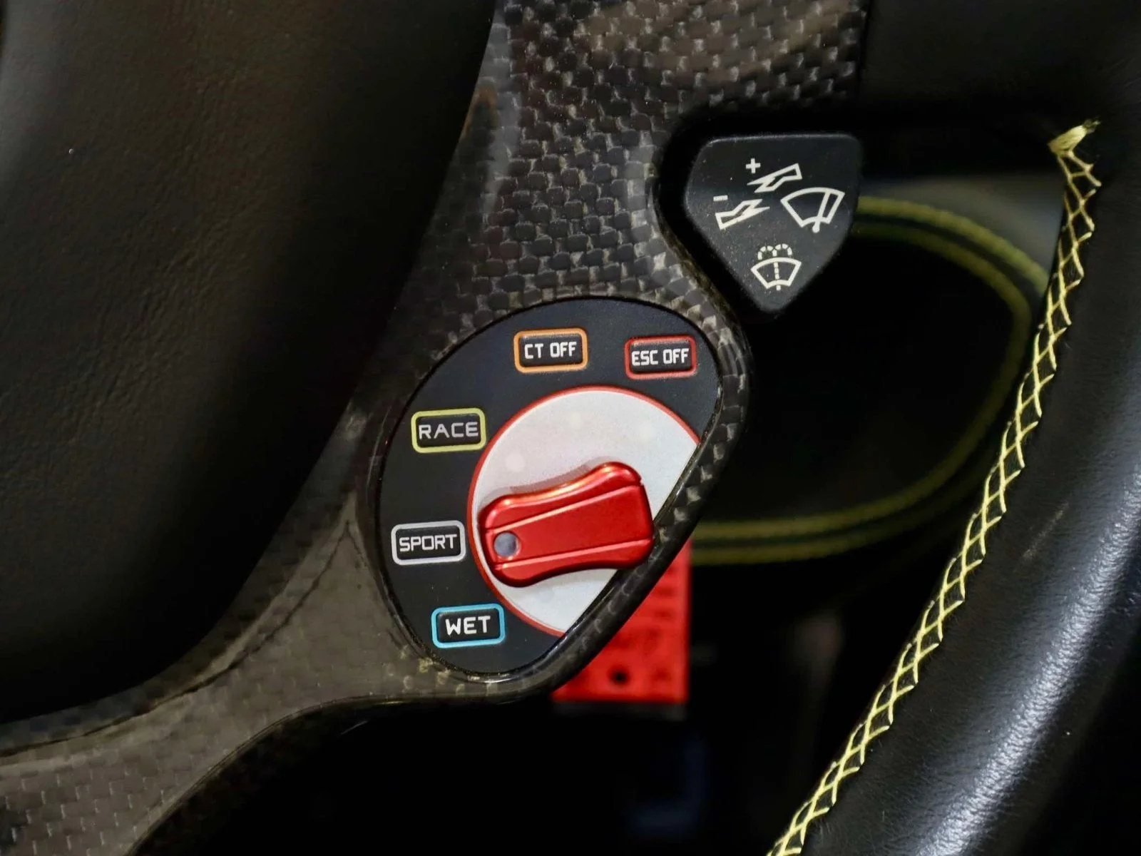 Used 2013 Giallo Modena Ferrari  image 27