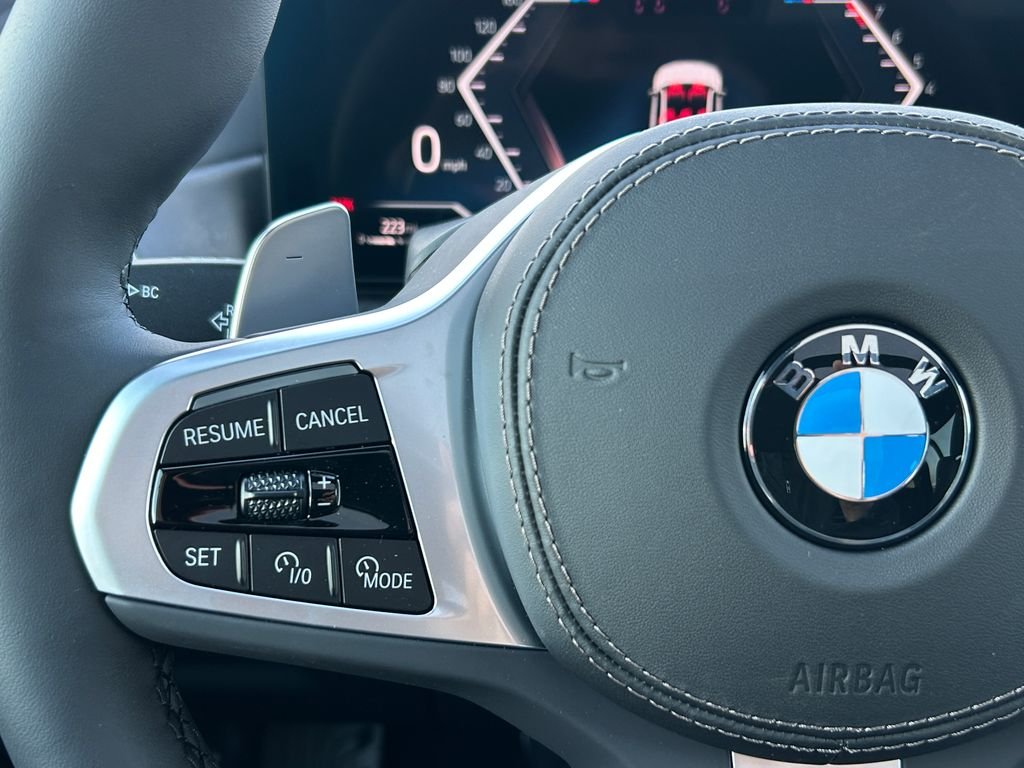 New 2026 Mineral White Metallic BMW xDrive40i image 19