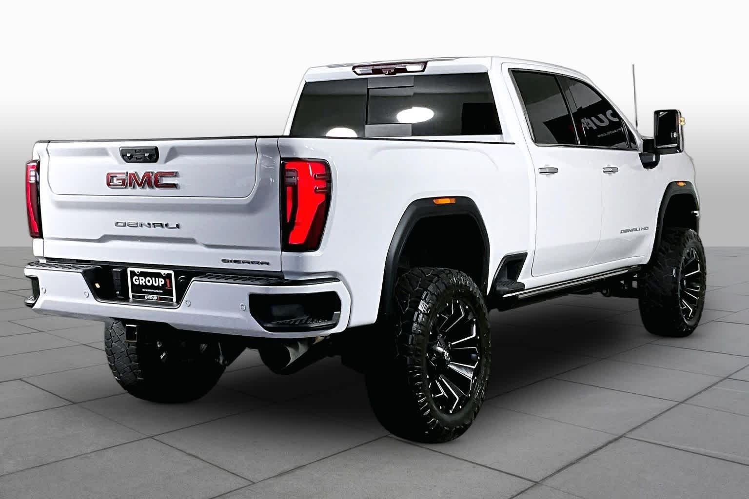 Used 2024 Summit White GMC Denali image 12