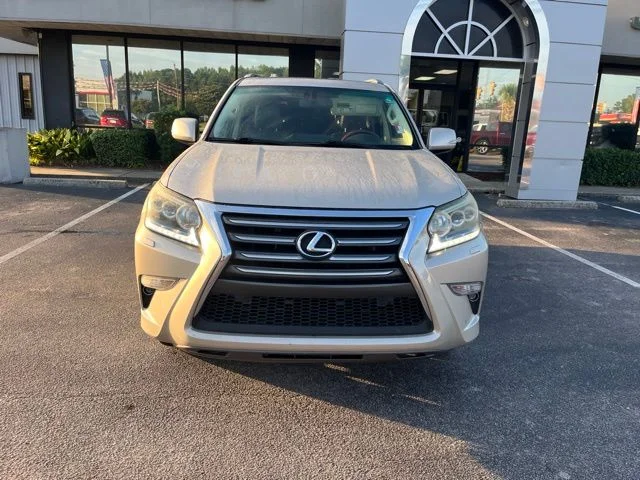 Used 2015 Beige Lexus 460 image 34