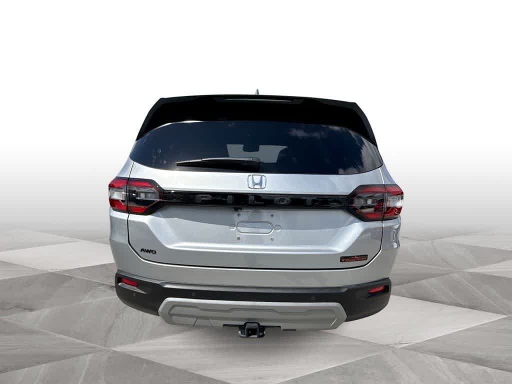 Used 2025 Lunar Silver Metallic Honda TrailSport image 7