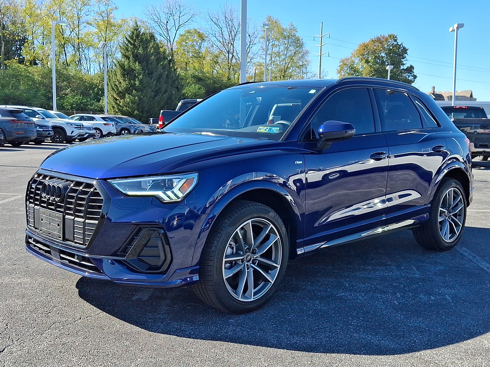 2024 Audi Q3 Premium Plus 45 TFSI S line photo 2