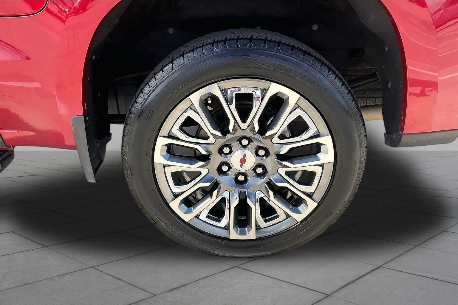 Used 2019 Cajun Red Tintcoat Chevrolet High Country image 11
