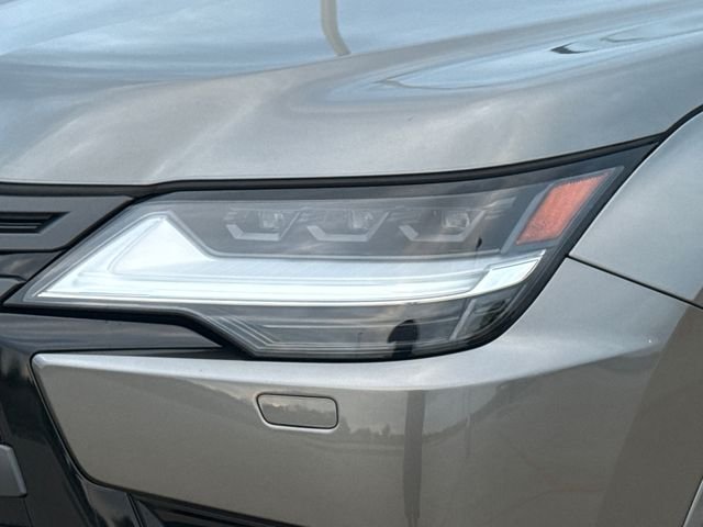 Used 2024 Gray Lexus 600 Luxury image 4