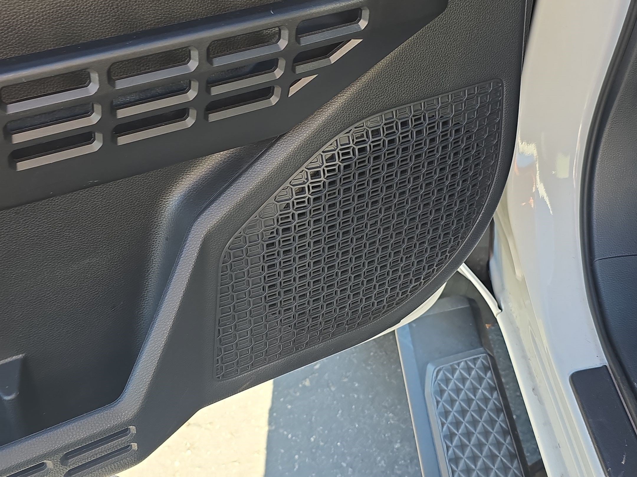 Used 2025 Ice Toyota SR5 image 14