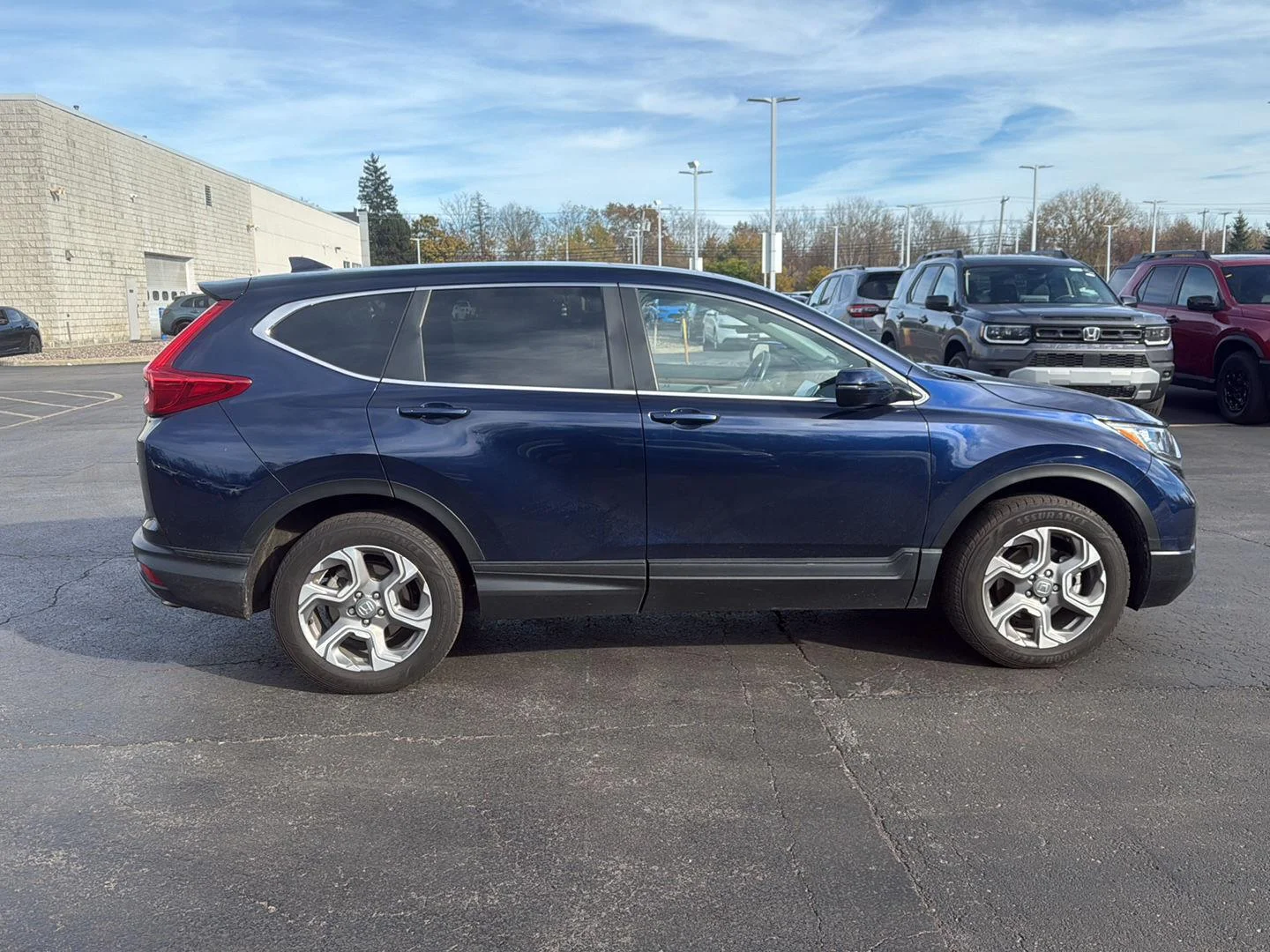 Used 2019 Obsidian Blue Pearl Honda EX-L image 5