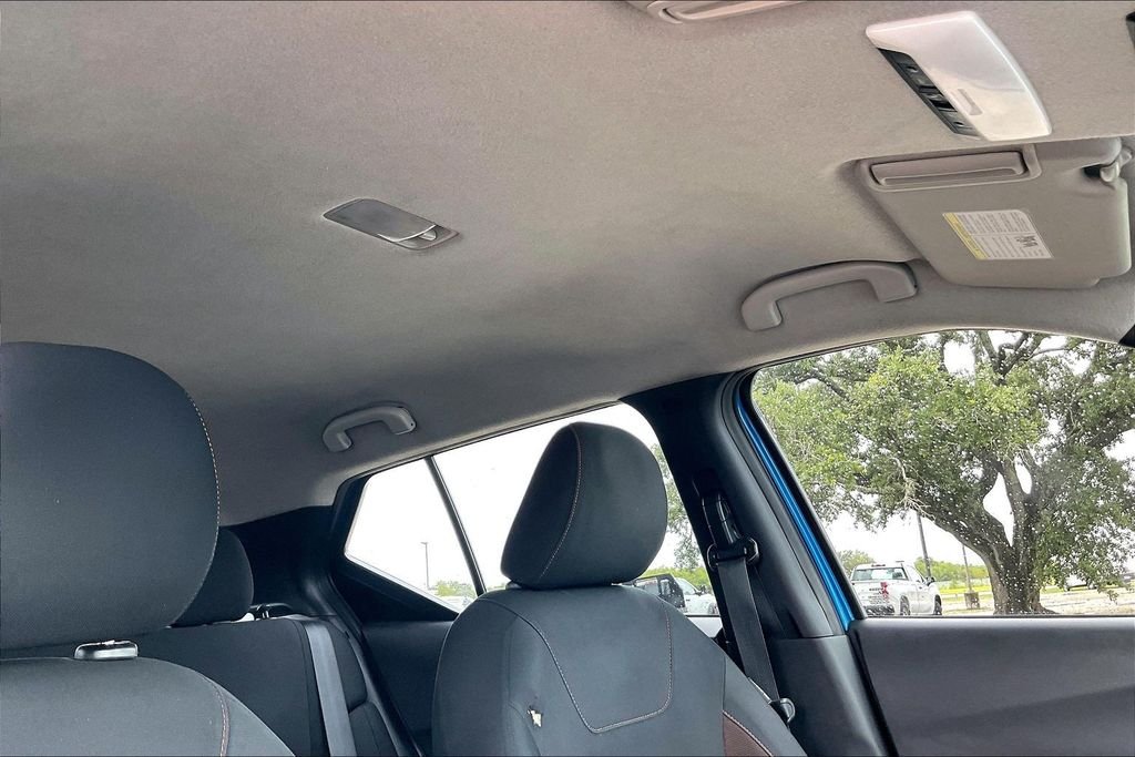 Used 2023 Blue Nissan SR image 27