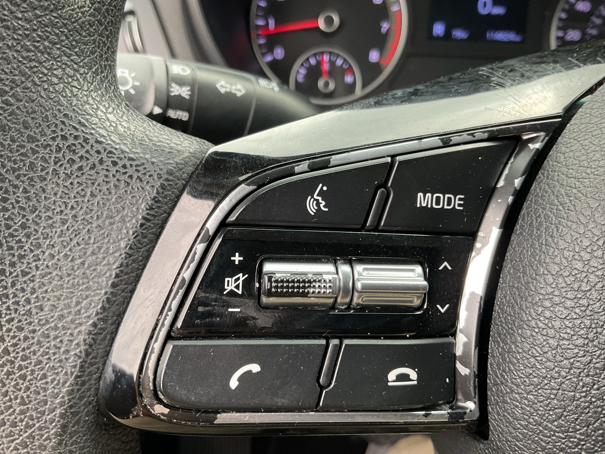 Used 2020 Gravity Grey Kia LX image 28