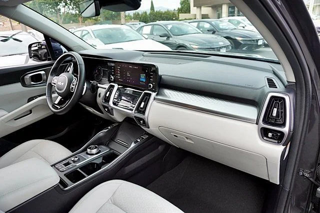 Used 2023 Gray Kia EX image 9
