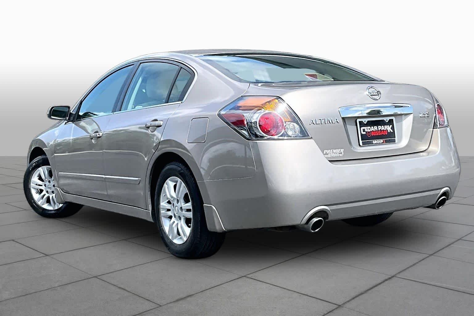 Used 2012 Saharan Stone Metallic Nissan 2.5 S image 11