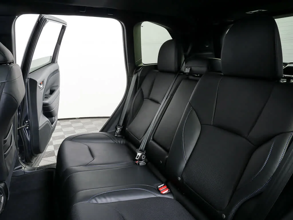 Used 2025 Magnetite Gray Metallic Subaru Limited image 19