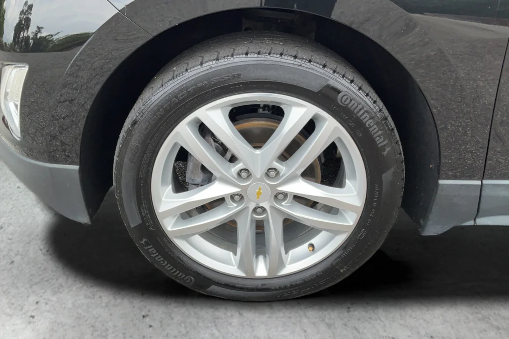 Used 2020 Black Chevrolet Premier image 24