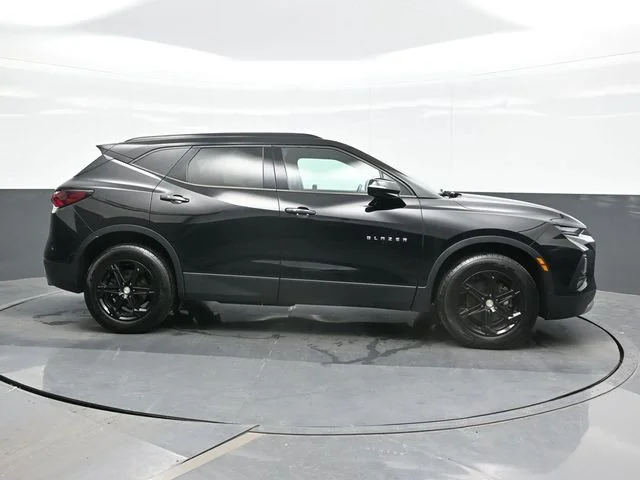 Used 2020 Black Chevrolet LT image 8