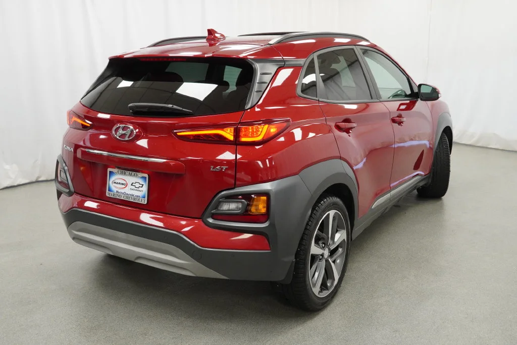Used 2019 Red Hyundai Ultimate image 26