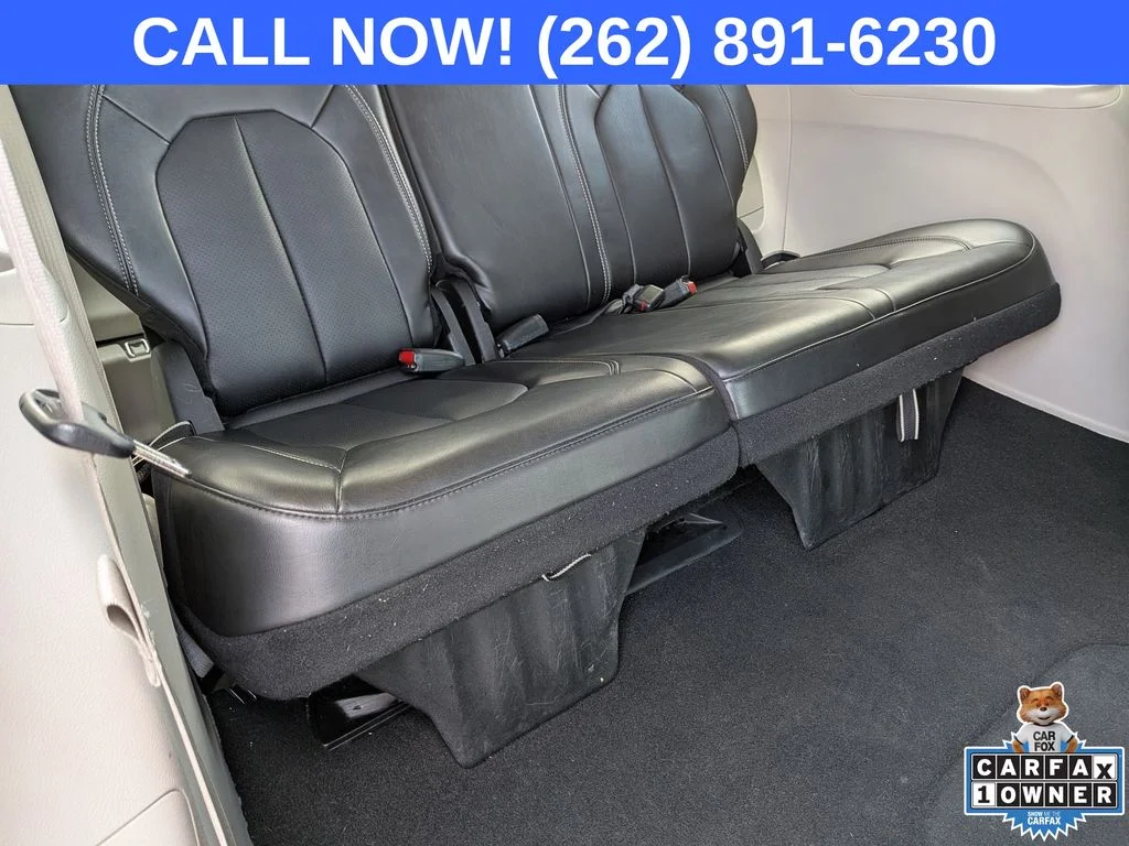 Used 2024 White Chrysler Touring L image 30