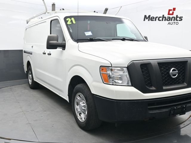 Used 2021 White Nissan SV image 1
