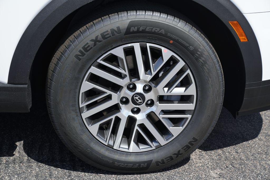 New 2026 Creamy White Pearl Hyundai SE image 6