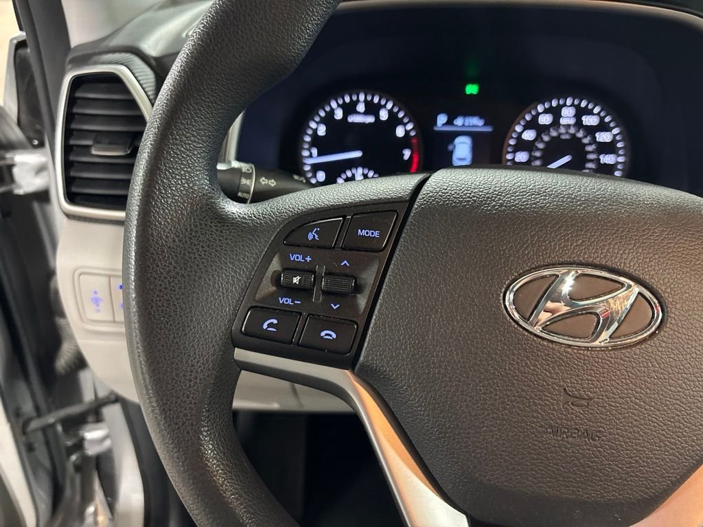 Used 2020 Silver Hyundai Value image 13
