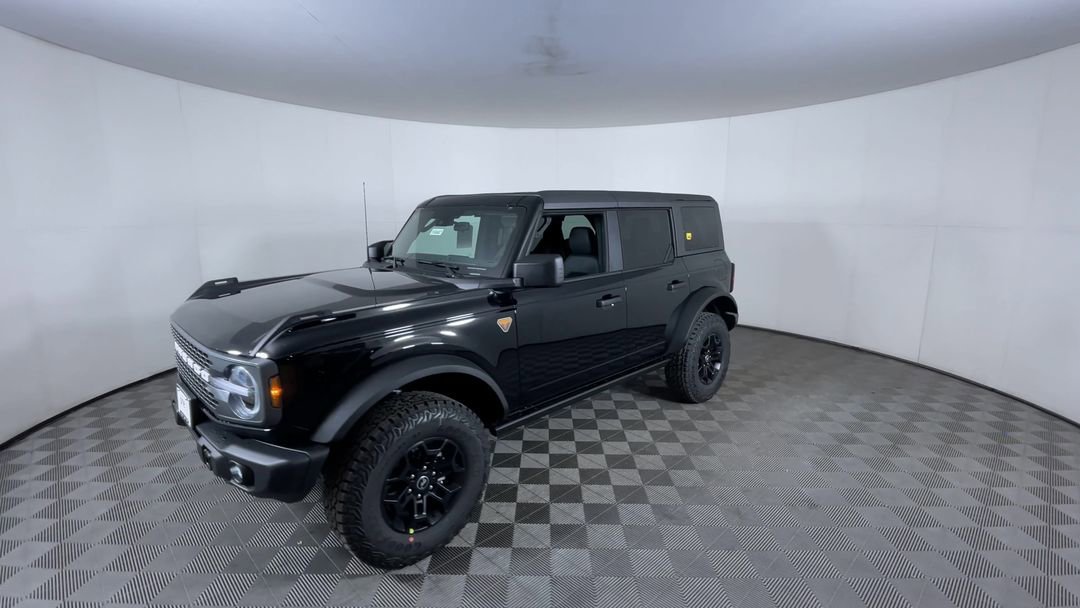 New 2026 Shadow Black Ford Badlands image 3