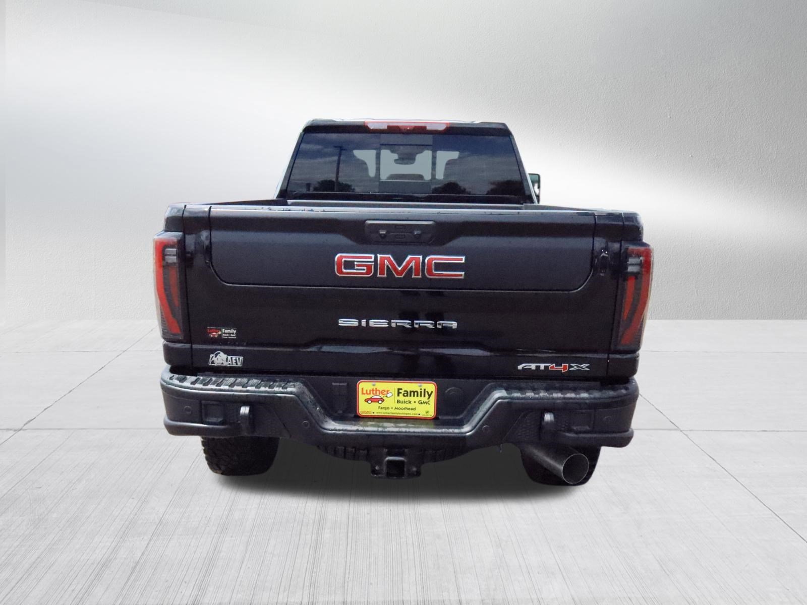 2026 GMC Sierra 2500HD AT4X - Photo 6